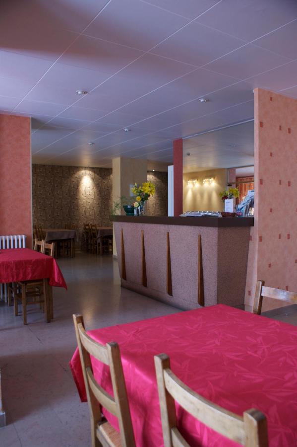 Hotel Le Lyon Bron Esterno foto